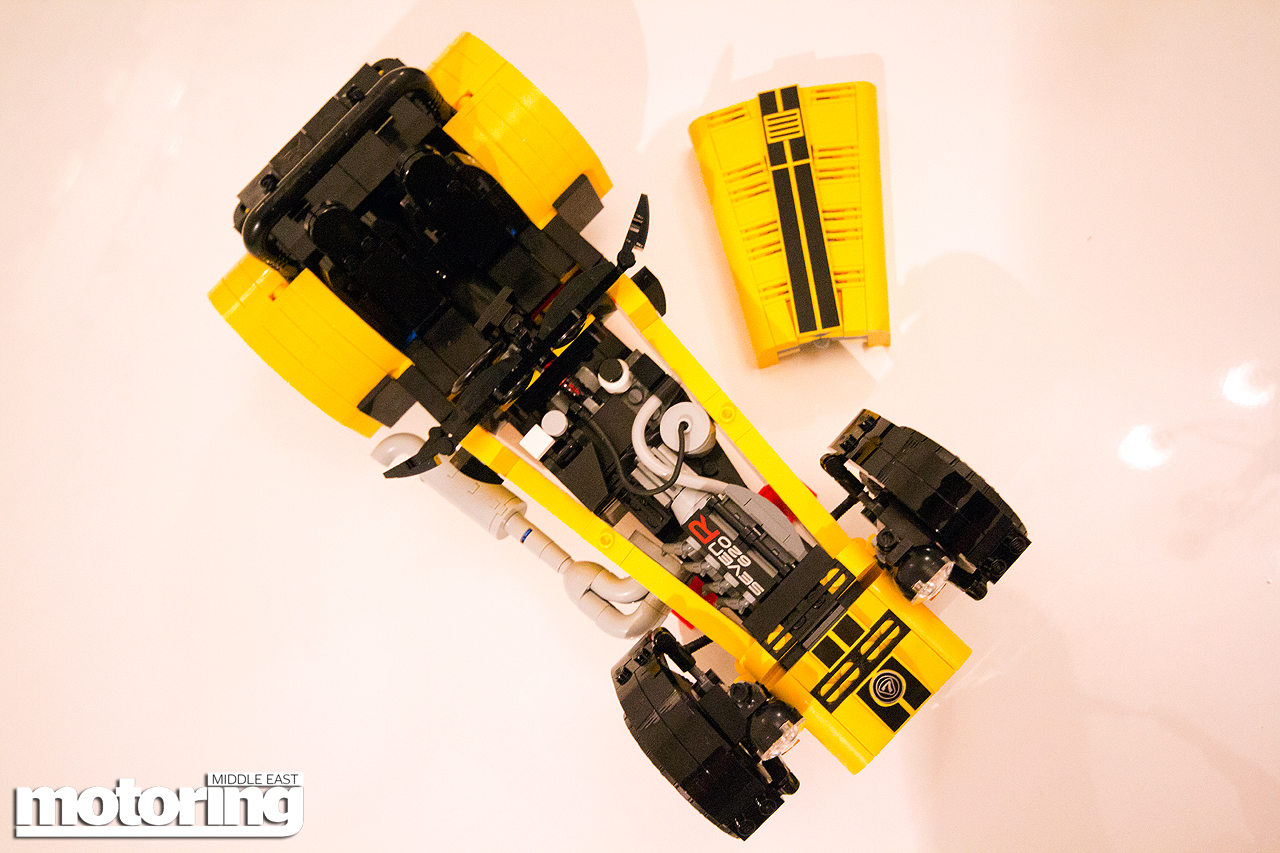 We build Lego Caterham 7 620R
