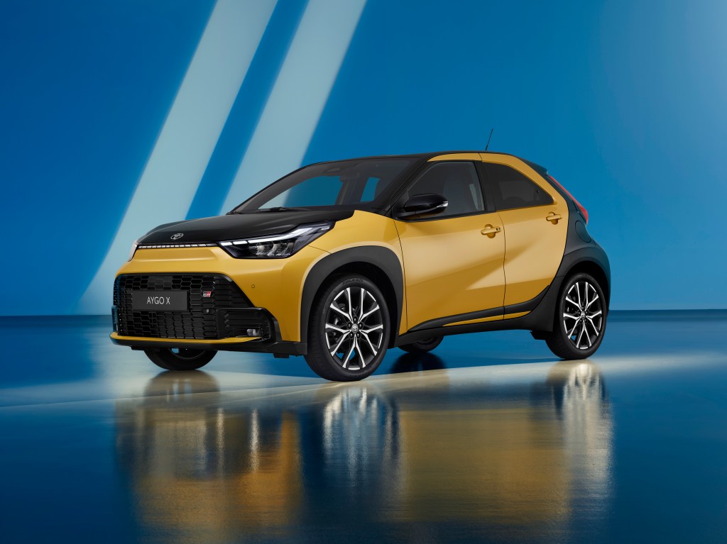 First Look: All-New 2025 Toyota Aygo X Hybrid – Brown Car Guy